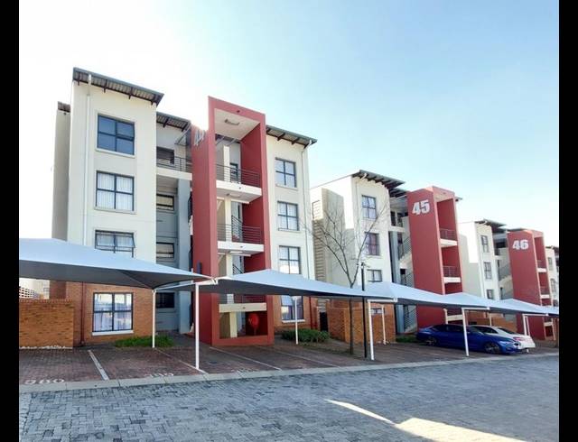 2 BEDROOM APARTMENT FOR SALE IN FOURWAYS